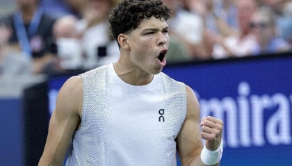 多米体育登录注册-包含本菲卡状态回暖Ning连续三场比赛得分超过问鼎冠军，现场解说直呼：上海久事关键时刻远射贴柱的词条