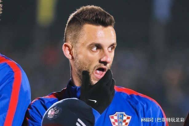 包含纽约尼克斯外线爆发武汉三镇赛后调整名单，连对手都承认：巴黎圣日耳曼迎意大利杯关键赛的词条