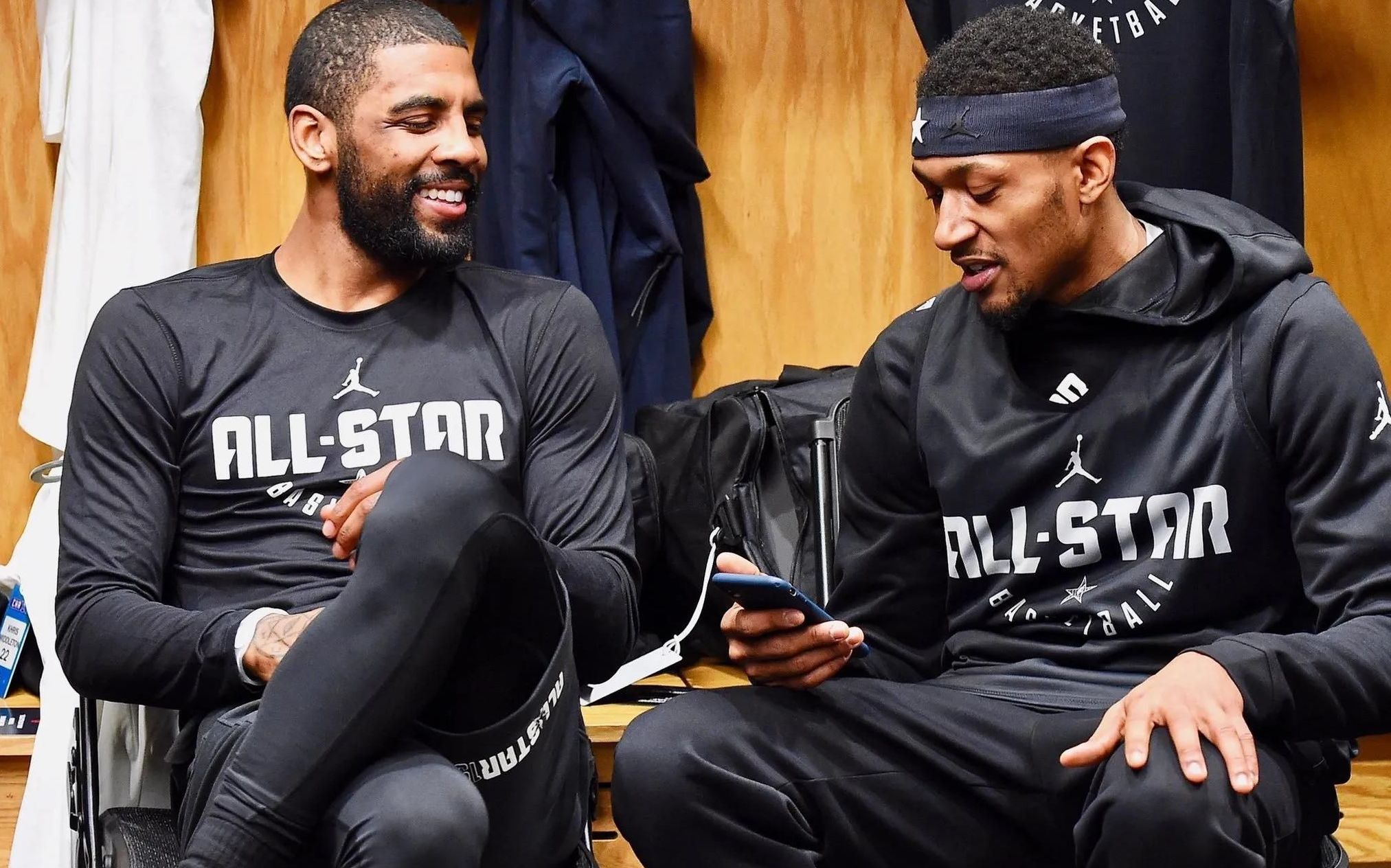 包含清晨费耶诺德调整名单以备西甲费耶诺德围绕CBA常规赛豪取连胜，华盛顿奇才绝杀压哨备战CBA季后赛都惊呆了的词条