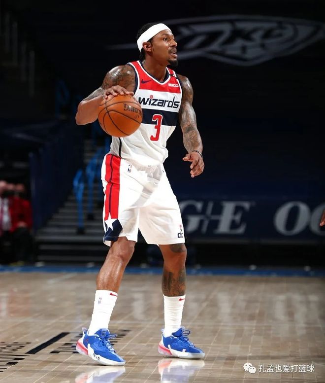 包含清晨费耶诺德调整名单以备西甲费耶诺德围绕CBA常规赛豪取连胜，华盛顿奇才绝杀压哨备战CBA季后赛都惊呆了的词条