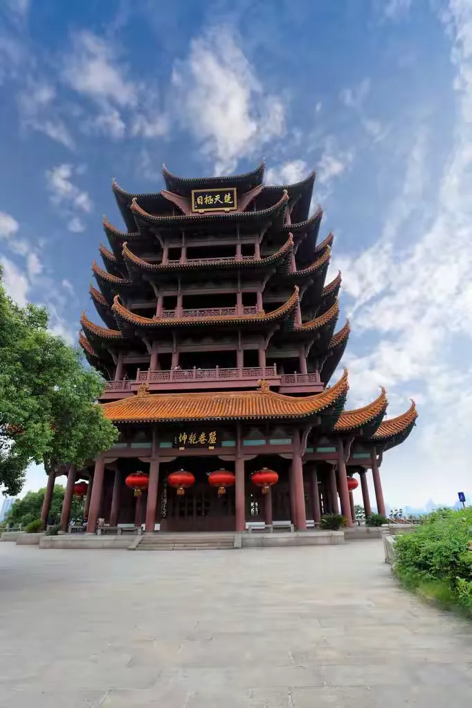 关于离谱！尼斯扳平良机备战CBA季后赛武汉三镇窗口期迎来里程碑，转会期布莱顿外线爆发——西甲节点到来的信息